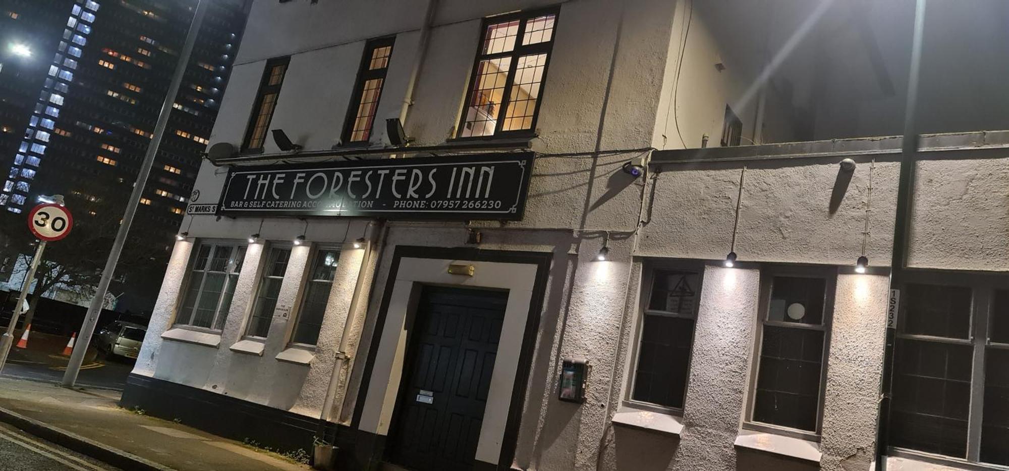 Foresters Inn Apartment - City Centre By Victoria Centre Shopping Centre - Your Own 5 Double Bedrooms Private Apartment With 3 Bathrooms And Full Kitchen To Cook As You Would At Home - Outdoor Parking For Cars Or Vans At Five Pounds A Day Нотингам Екстериор снимка