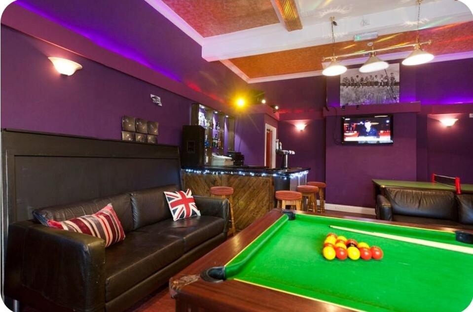 Foresters Inn Apartment - City Centre By Victoria Centre Shopping Centre - Your Own 5 Double Bedrooms Private Apartment With 3 Bathrooms And Full Kitchen To Cook As You Would At Home - Outdoor Parking For Cars Or Vans At Five Pounds A Day Нотингам Екстериор снимка